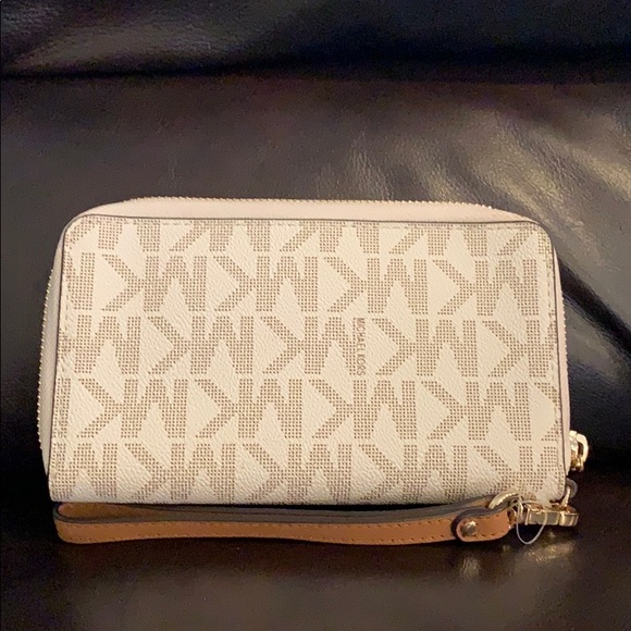 NWT Michael Kors Wallet - Picture 2 of 3